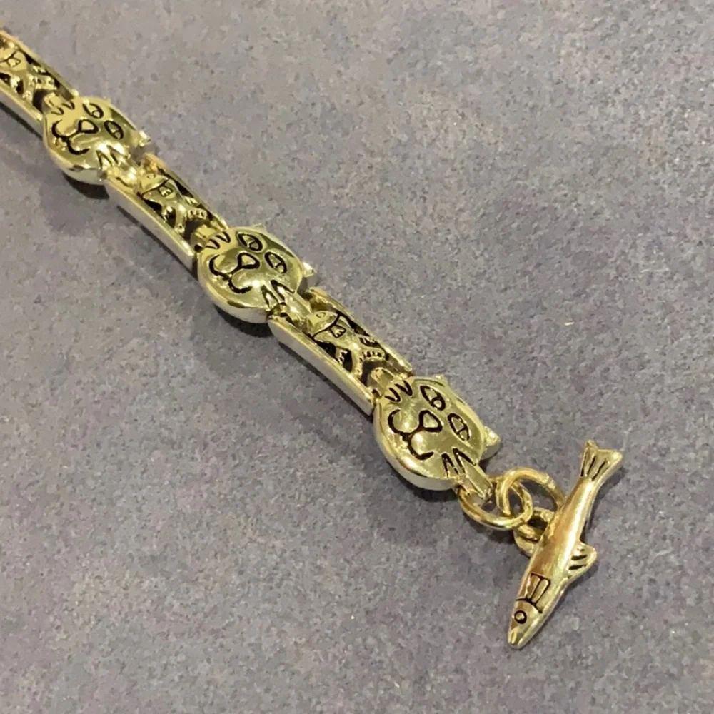 Cookie Lee Silver Tone Cat Fish Link Tennis Bracelet Retired Adjustable